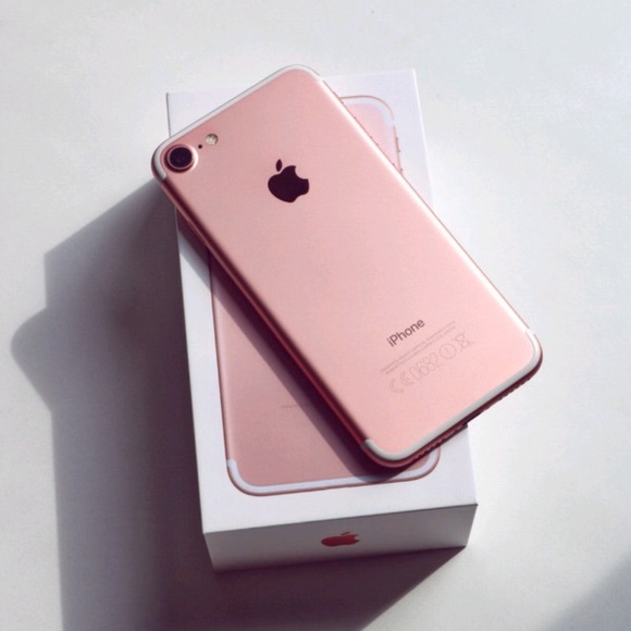 iPhone 7 rose gold 128gb - Picture 2 of 2